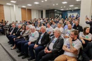 VELHOS PROBLEMAS, NOVA ELEIÇÃO - EMPRESARIADO PÕE PLEITOS HISTÓRICOS NA MESA E COBRA CANDIDATOS AO LEGISLATIVO Foto Débora Favretto MB Comunicação